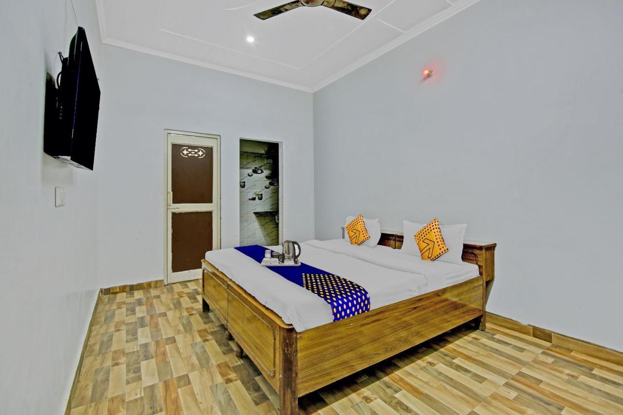 Spot On Shree Naman Guest House Sonipat Eksteriør billede